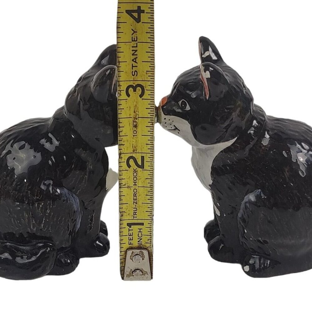 EUC Vintage Pair of Black Cat Magnetic salt and pepper shakers - Picture 14 of 16